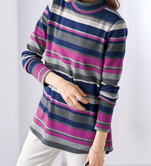 BELLUNA（ベルーナ）の「ふわふわ裏ファーハイネックプルオーバー（カットソー）」｜詳細画像