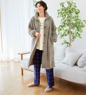 LAVIENNE（ラヴィエンヌ）の「もこもこダイヤフリースガウン（パジャマ・ルームウェア）」｜詳細画像