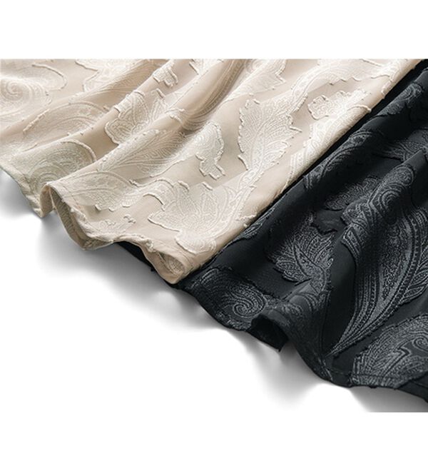 VINNO（ヴィノ）の「＜日本製生地＞カットジャカードペイズリー柄ブラウス（ブラウス）」｜詳細画像