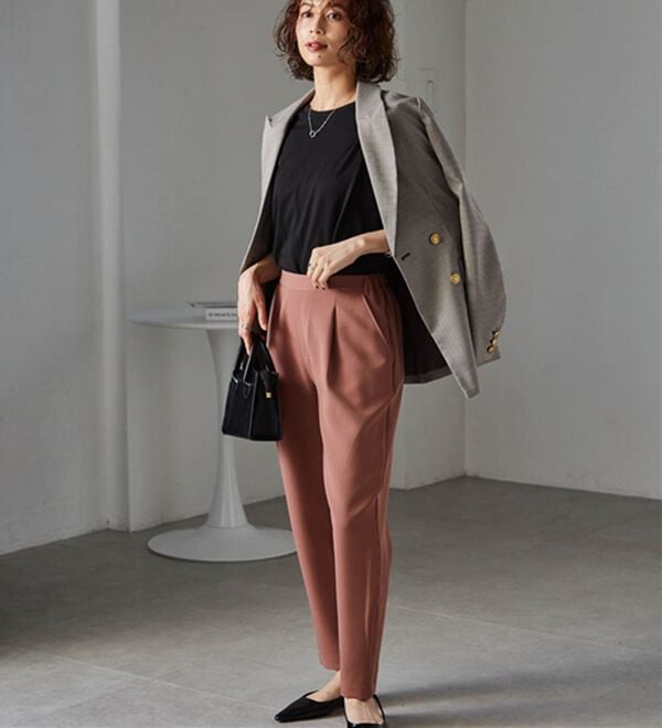 RANAN（ラナン）の「【選べる股下】美脚シルエットタックパンツ（股下６１・６５ｃｍ）（フルレングスパンツ）」｜詳細画像