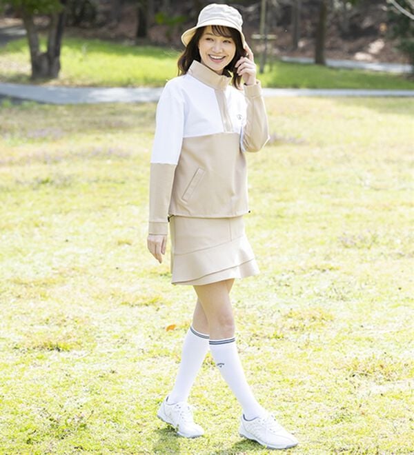 BELLUNA（ベルーナ）の「【三枝こころコラボ】配色切替ドロストプルオーバー（カットソー）」｜詳細画像