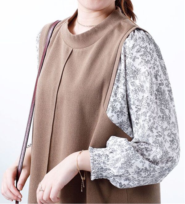 BELLUNA（ベルーナ）の「袖切替デザインハイネックワンピース（カットソーワンピース）」｜詳細画像