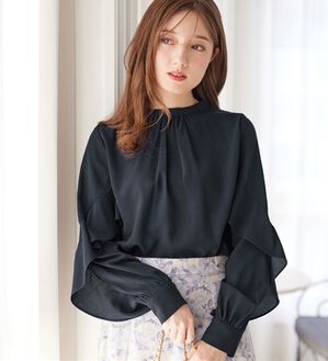 alotta（アロッタ）の「フリル袖プチハイネックブラウス（ブラウス）」｜ネイビー