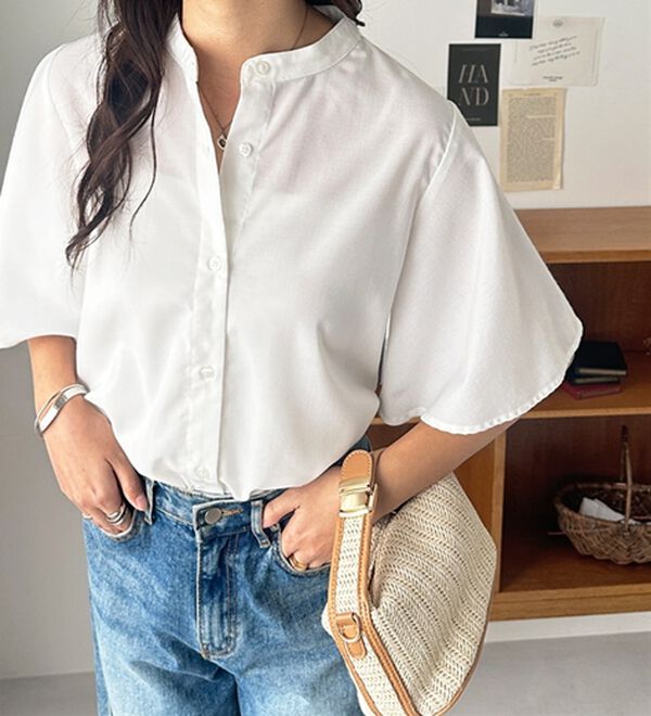 GeeRA（ジーラ）の「フレアー袖バンドカラーブラウス（ブラウス）」｜オフホワイト