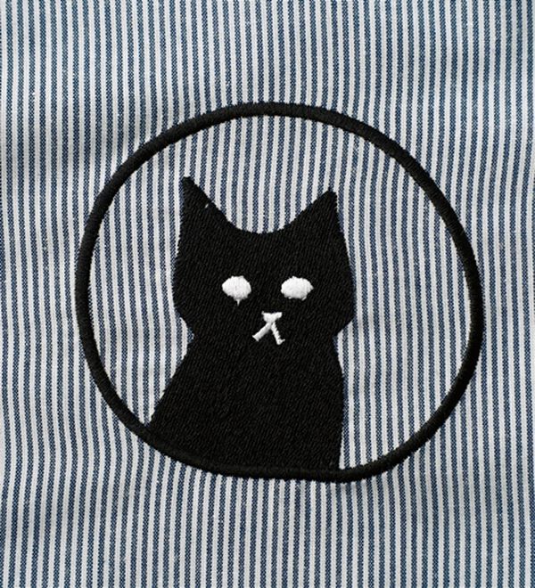 BELLUNA（ベルーナ）の「多ボタン使いネコ刺しゅうシャツチュニック（チュニック）」｜詳細画像