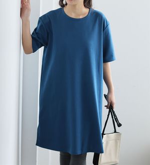 A HAPPY MARILYN（アハッピーマリリン）の「【Ｍ～８Ｌ】【接触冷感・吸水速乾】体型カバー五分袖チュニック（チュニック）」｜ブルー