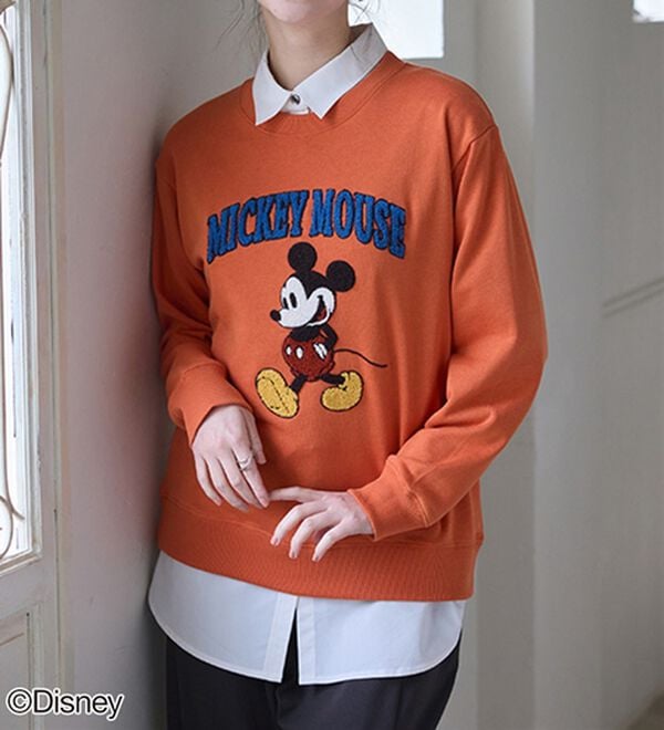 ミッキー　トレーナー Disney＞【ミッキー】さがら刺しゅう裏毛トレーナー - ベルーナ