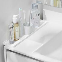 iellio（イエリオ）の「タワー　洗面台横隙間トレー＜ｔｏｗｅｒ山崎実業＞（洗面用品）」