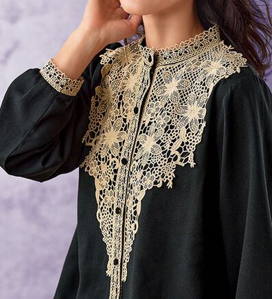 BELLUNA（ベルーナ）の「配色ケミカルレース使いモダンブラウス（ブラウス）」