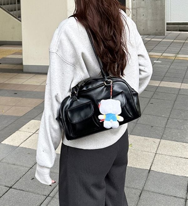GeeRA（ジーラ）の「スタッズスウェット（トレーナー・スウェット）」｜詳細画像