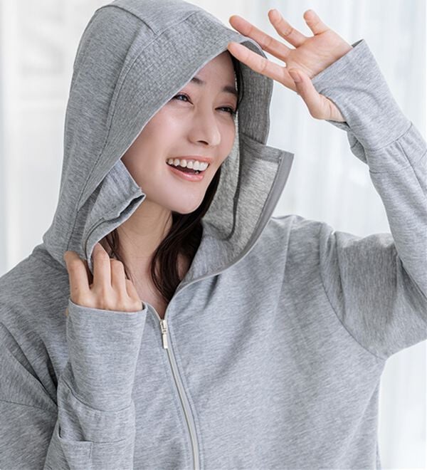 BELLUNA（ベルーナ）の「【接触冷感】絶対に焼けたくない！後プリーツＵＶパーカー（パーカー）」｜詳細画像