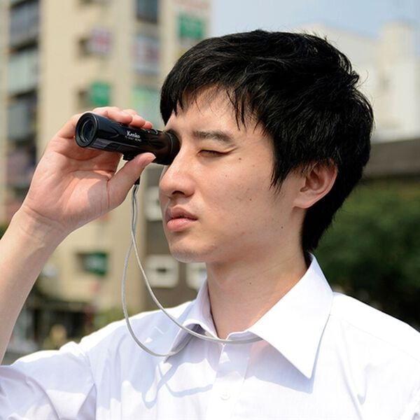 「手のひらサイズの単眼鏡　ウルトラビューｉズーム（テレビ・オーディオ・カメラ機器）」｜詳細画像