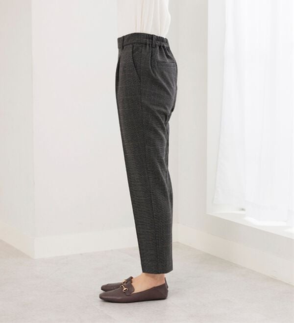 BELLUNA（ベルーナ）の「サマ見え(スーパーウォーム)ウール調素材美脚テーパードパンツ（テーパードパンツ）」｜詳細画像