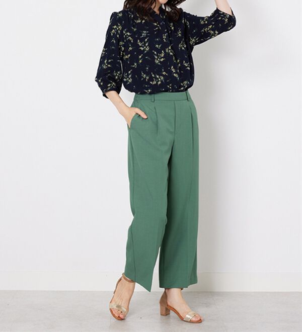 BELLUNA（ベルーナ）の「【接触冷感】レーヨン素材ギャザー使いプリントブラウス（ブラウス）」｜詳細画像