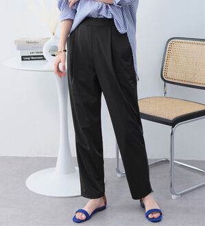 Viola e Viola（ヴィオラ エ ヴィオラ）の「さらテロ楽ちんテーパードパンツ【選べる丈】（フルレングスパンツ）」｜ブラック