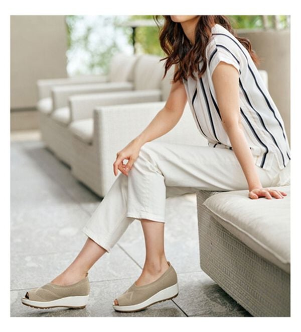 BELLUNA（ベルーナ）の「ニット素材オープントゥウェッジパンプス（パンプス）」｜詳細画像