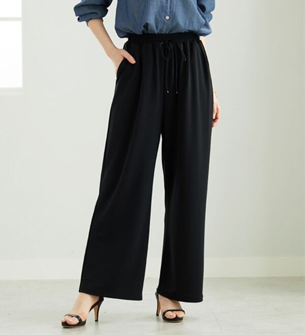 BELLUNA（ベルーナ）の「シャリさら！快適ドロストワイドパンツ（ワイドパンツ・ガウチョ）」｜黒