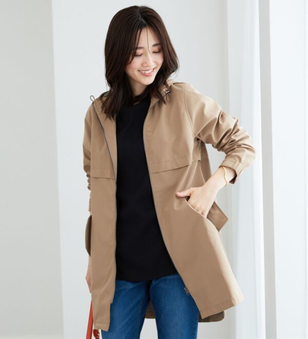 BELLUNA（ベルーナ）の「はっ水加工ボンディング素材ロング丈パーカー（ハーフコート）」｜ベージュ