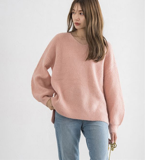 Pierrot（ピエロ）の「【洗濯機で洗える】ネックが選べるふんわりボリューム袖ニット（ニット・セーター）」｜詳細画像