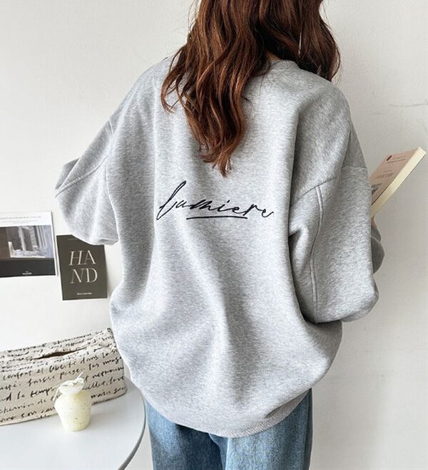 バック刺しゅうロゴ裏起毛スウェット - ベルーナ【公式】