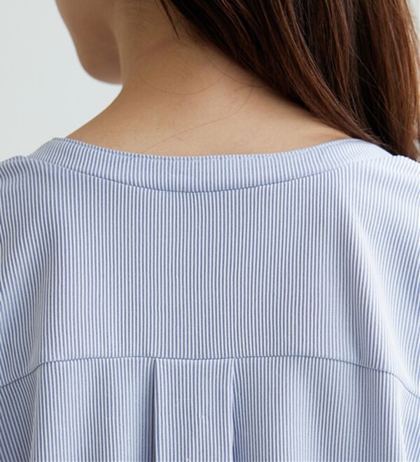 BELLUNA（ベルーナ）の「タック使いストライプ柄スキッパーブラウス（ブラウス）」｜詳細画像