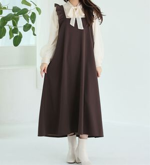 A HAPPY MARILYN（アハッピーマリリン）の「【Ｌ～６Ｌ】スポッと着られる！バックリボンｏｒ肩フリルから選べるバックデザインワンピ－ス（ジャンパースカート）」｜モカ