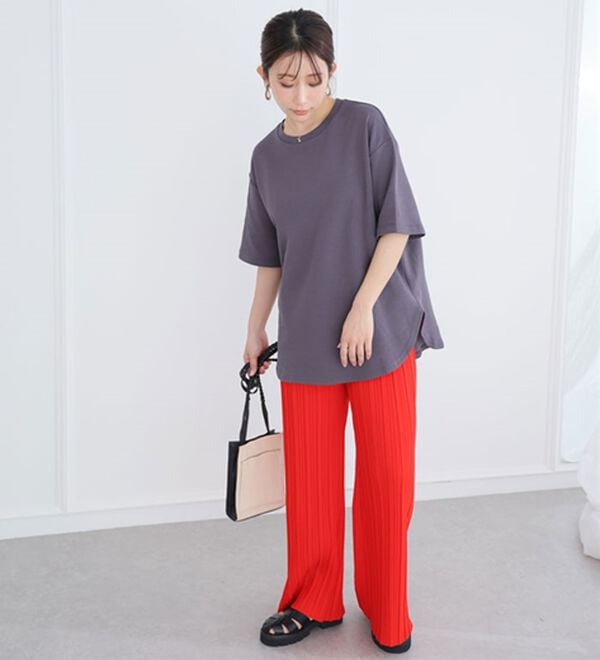 A HAPPY MARILYN（アハッピーマリリン）の「【Ｍ～８Ｌ】【ハッピーさらりん】裾ラウンド五分袖Ｔシャツ（Tシャツ）」｜詳細画像