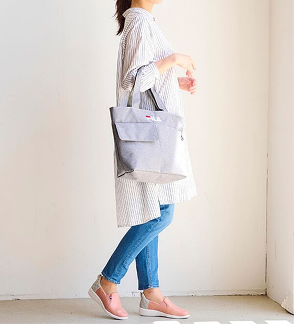 BELLUNA（ベルーナ）の「サッと履けるスリッポンシューズ（スニーカー）」｜詳細画像