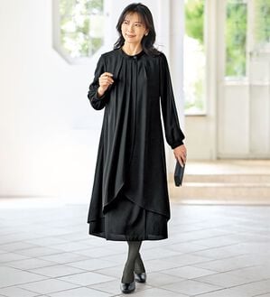 BELLUNA（ベルーナ）の「洗える！ゆったりフォーマルワンピース（ブラックフォーマル（喪服・礼服））」｜黒