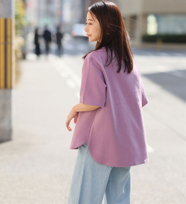 A HAPPY MARILYN（アハッピーマリリン）の「【Ｍ～８Ｌ】【接触冷感・ＵＶ対策】カレッジプリント裾ラウンドＴシャツ（Tシャツ）」｜詳細画像