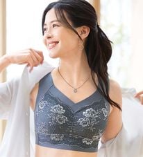 LAVIENNE（ラヴィエンヌ）の「楽なママお出かけブラ（ノンワイヤーブラ）」