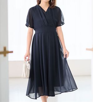 alotta（アロッタ）の「【接触冷感】インナー付カシュクールワンピース（その他ワンピース）」｜ネイビー