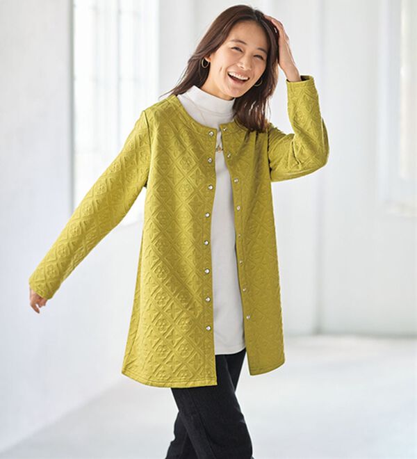 BELLUNA（ベルーナ）の「ふくれジャカードカーデ&times;ロゴＴアンサンブル（アンサンブル）」｜詳細画像