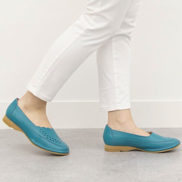 BELLUNA（ベルーナ）の「イタリアンレザーパンチング日本製パンプス（パンプス）」｜詳細画像