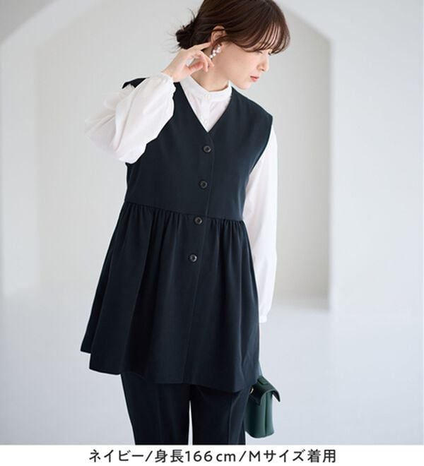 Viola e Viola（ヴィオラ エ ヴィオラ）の「【３点セット】コーデ決まるペプラムジレセットスーツ（パンツスーツ）」｜詳細画像