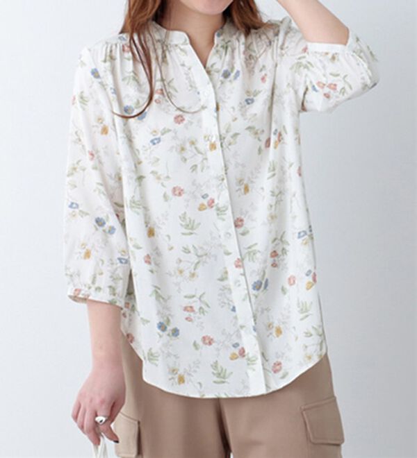 BELLUNA（ベルーナ）の「ギャザー使いレーヨンプリントブラウス（ブラウス）」｜詳細画像