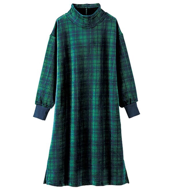 BELLUNA（ベルーナ）の「ふんわりなめらか裏ベロアワンピース（カットソーワンピース）」｜詳細画像