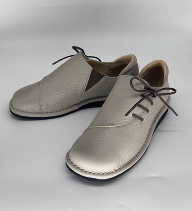 BELLUNA（ベルーナ）の「イタリアンレザーサイドリボンスリッポン（スリッポン）」