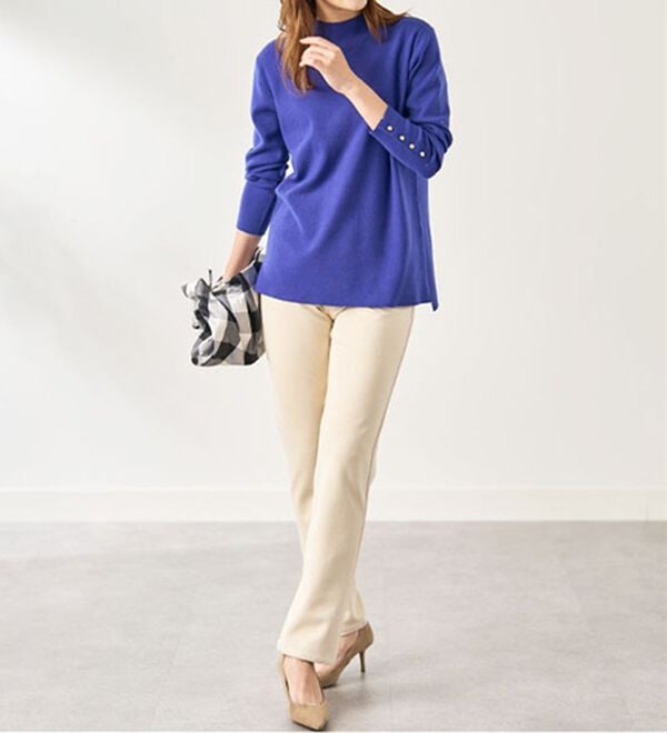 BELLUNA（ベルーナ）の「防風&times;ストレッチ素材ストレートパンツ（フルレングスパンツ）」｜詳細画像