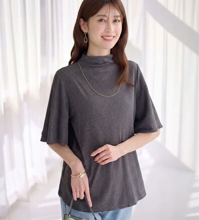 alotta（アロッタ）の「上品フレアー袖リブＴシャツ（カットソー）」