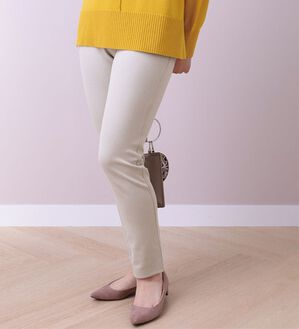 BELLUNA（ベルーナ）の「なめらかボンディングレギンスパンツ（フルレングスパンツ）」｜トープ