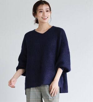 Pierrot（ピエロ）の「【洗濯機で洗える】ネックが選べるふんわりボリューム袖ニット（ニット・セーター）」｜ネイビー