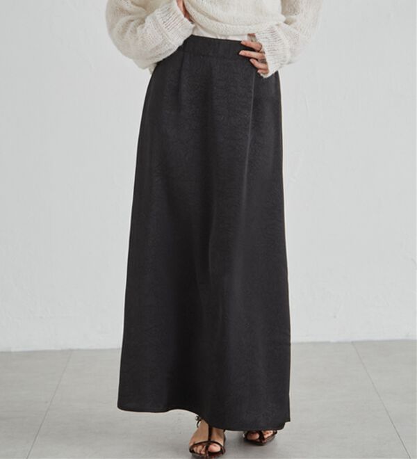 RANAN（ラナン）の「エンボスサテンナロースカート（ロングスカート）」｜詳細画像