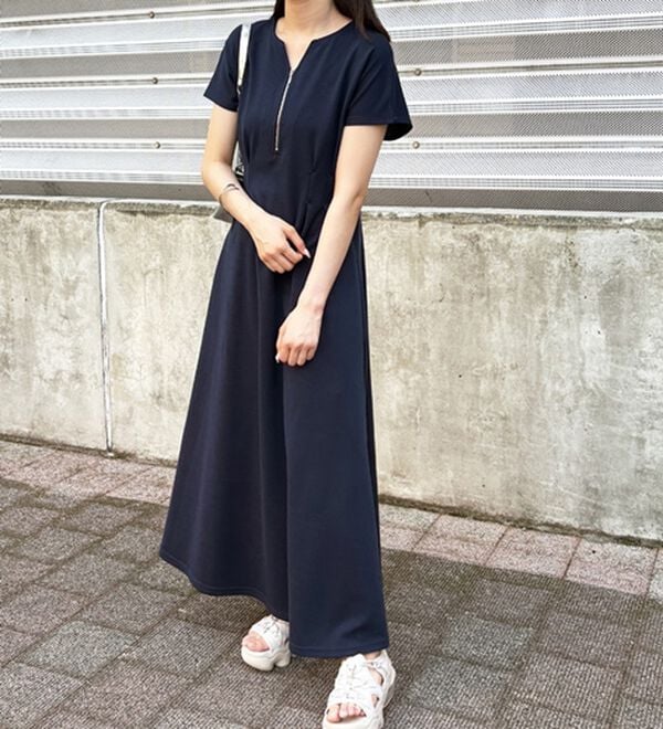 GeeRA（ジーラ）の「前後2WAYハーフジップフレンチ袖ワンピース（カットソーワンピース）」｜詳細画像