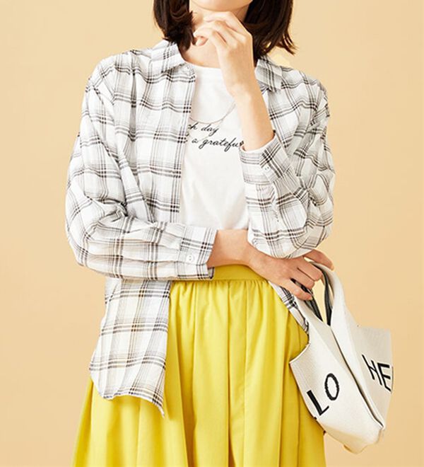 BELLUNA（ベルーナ）の「涼やか綿１００％シアー素材チェックシャツ（チュニック）」｜詳細画像