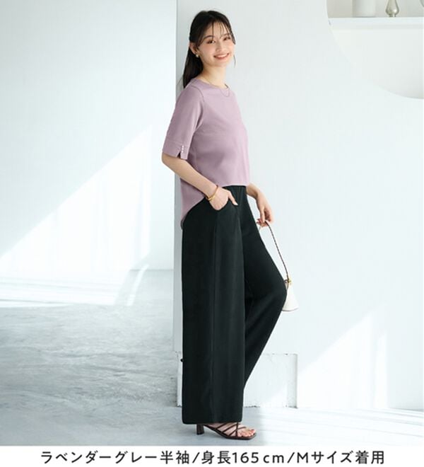 alotta（アロッタ）の「【選べる袖丈】柔らか綿混素材パール調ボタンＴシャツ（カットソー）」｜詳細画像