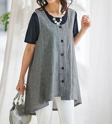 BELLUNA（ベルーナ）の「綿麻素材切替デザインロングベスト（ベスト）」