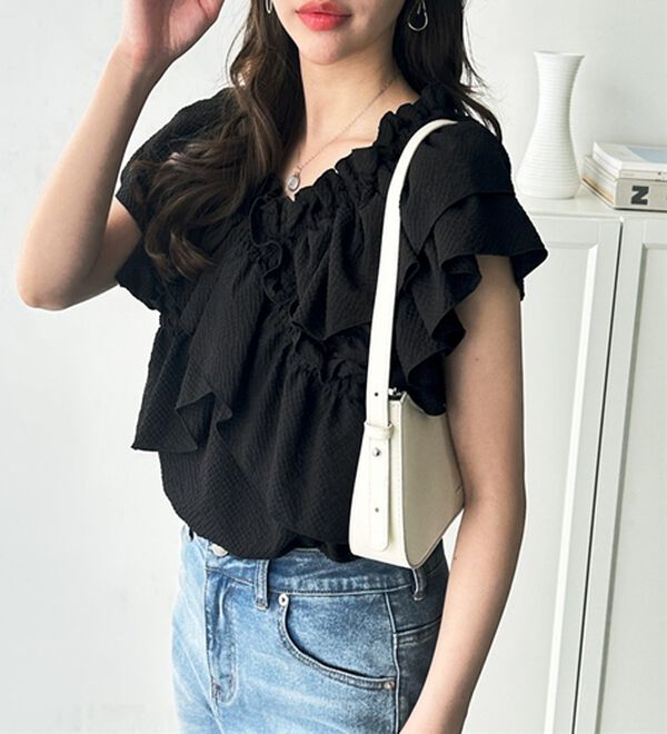 GeeRA（ジーラ）の「クロスフリルサッカーブラウス（ブラウス）」｜詳細画像