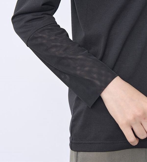 BELLUNA（ベルーナ）の「チュールデザイン首元ゆったりインナー（カットソー）」｜詳細画像