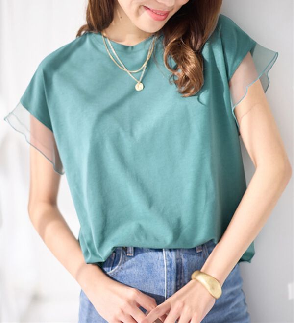 alotta（アロッタ）の「１枚でこなれ感！袖チュールデザイン綿混Ｔシャツ（Tシャツ）」｜詳細画像